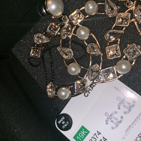 CHANEL RUNWAY XL EARRINGS STONE - Picture 4 of 7